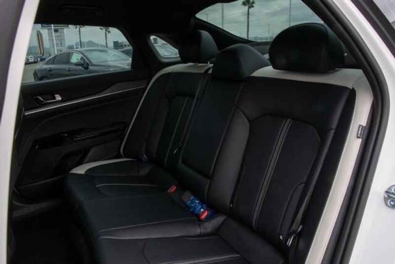 2025 Kia K5 GT-LineImage 11