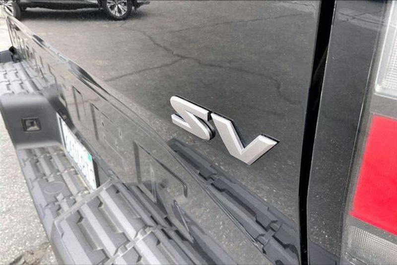Used 2023 Nissan Frontier SVImage 7