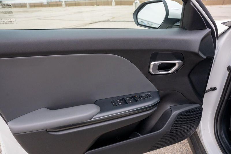 Used 2025 Kia K4 LXImage 13