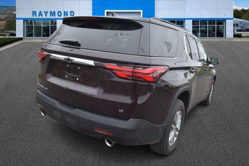 Used 2023 Chevrolet Traverse LT LeatherImage 3