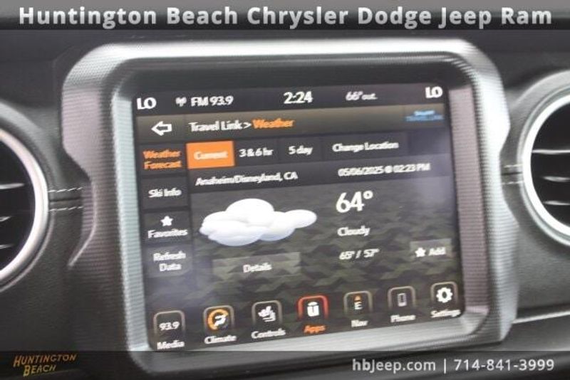 2022 Jeep Wrangler Unlimited Sahara 4xeImage 32