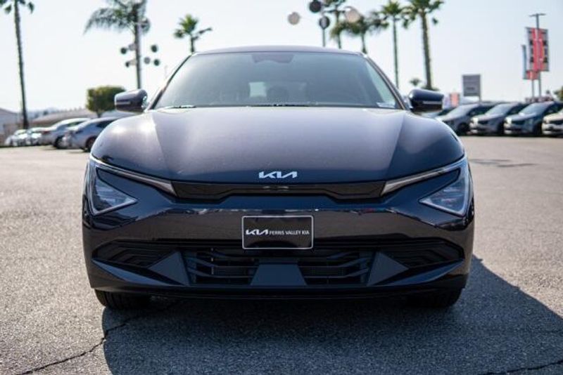 2025 Kia EV6 LightImage 2