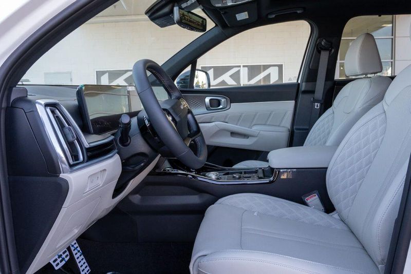 New 2026 Kia Sorento Hybrid X-Line SX PrestigeImage 12