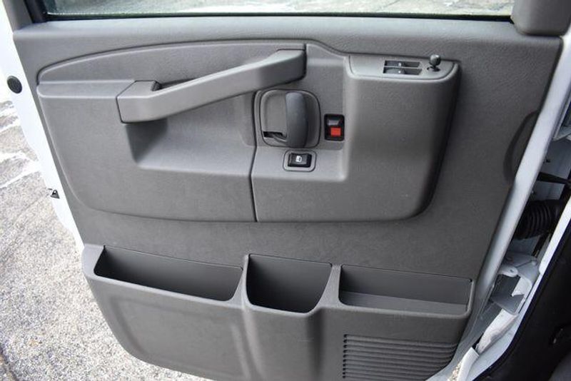 New 2025 Chevrolet Express 2500 Work VanImage 26