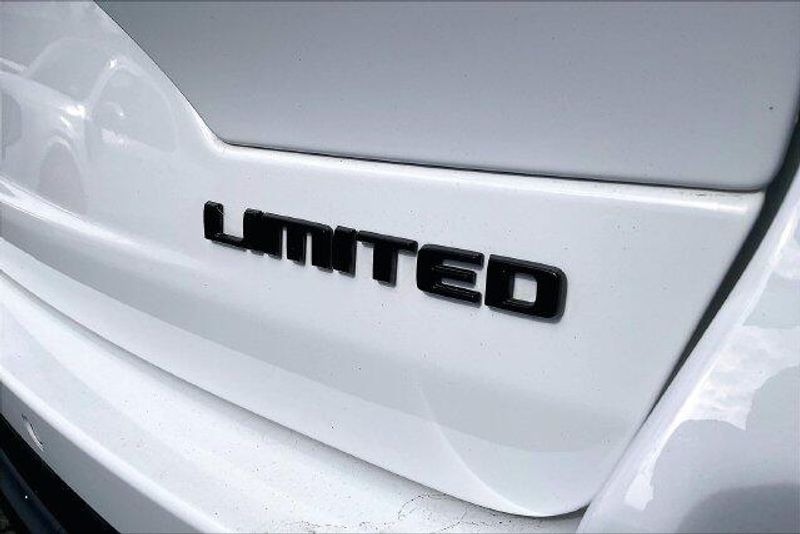 Used 2024 Jeep Grand Cherokee LimitedImage 7