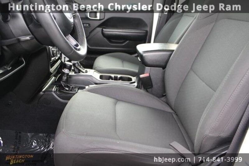 2023 Jeep Wrangler Sport SImage 30