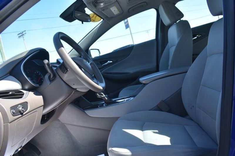 Used 2023 Chevrolet Malibu LTImage 21