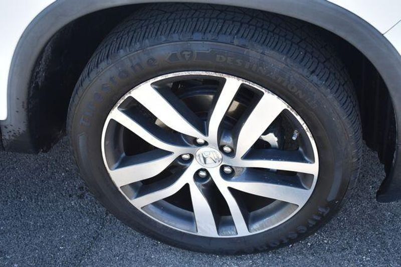 Used 2018 Honda Pilot EliteImage 11