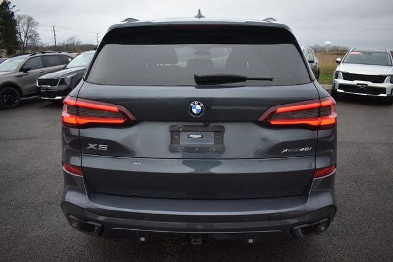 Used 2022 BMW X5 xDrive40iImage 4