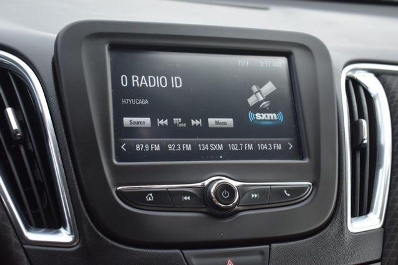 Used 2018 Chevrolet Malibu LTImage 30