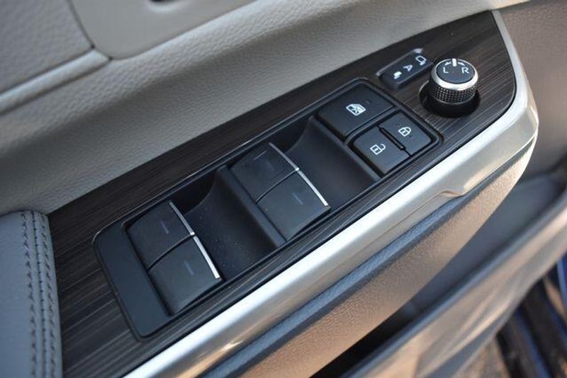 Used 2023 Toyota Sienna LimitedImage 25