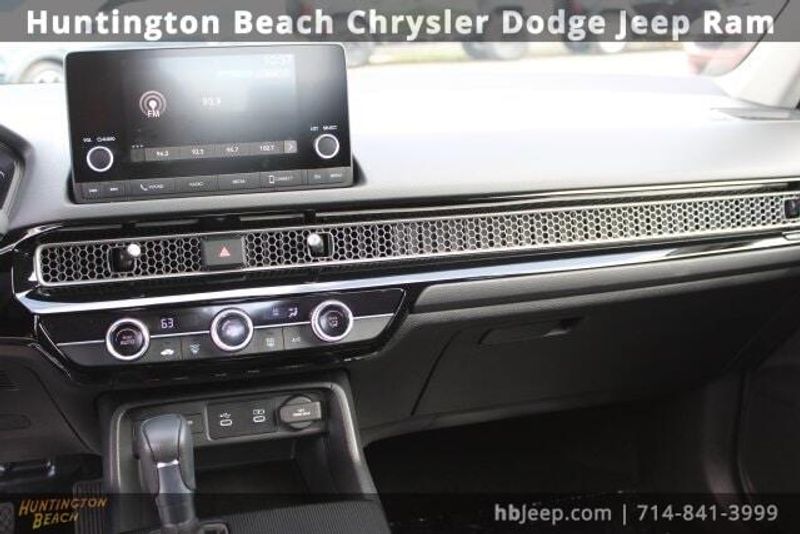 2025 Honda Civic LXImage 13