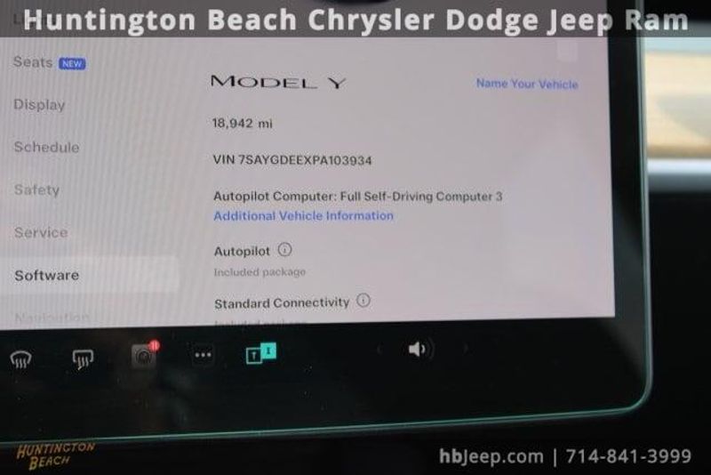 2023 Tesla Model Y Long RangeImage 18