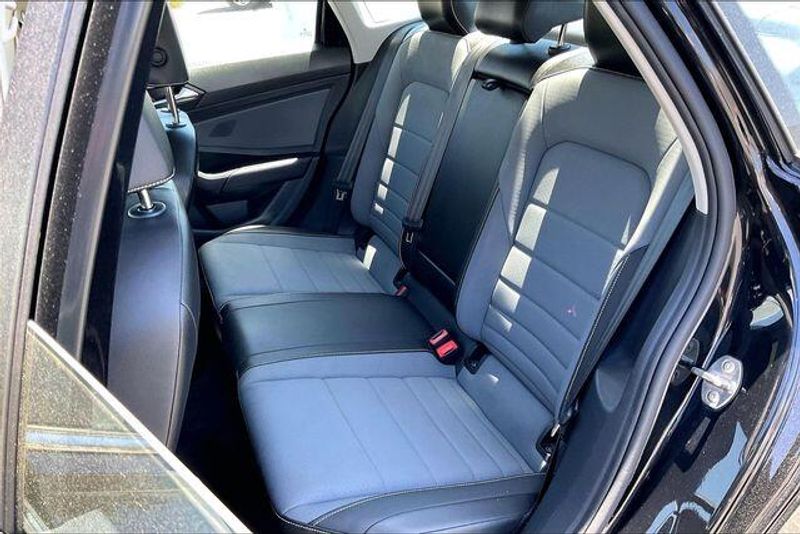 Used 2025 Volkswagen Jetta 1.5T SEImage 25