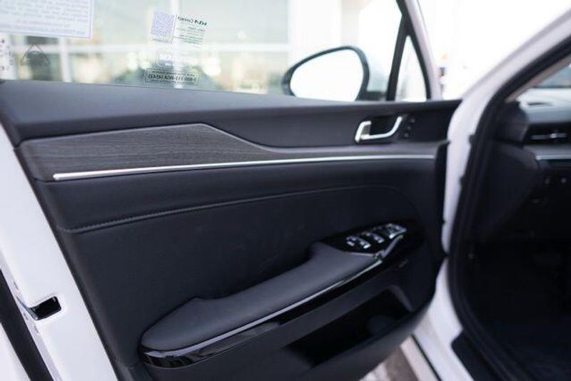 New 2026 Kia K5 EXImage 17