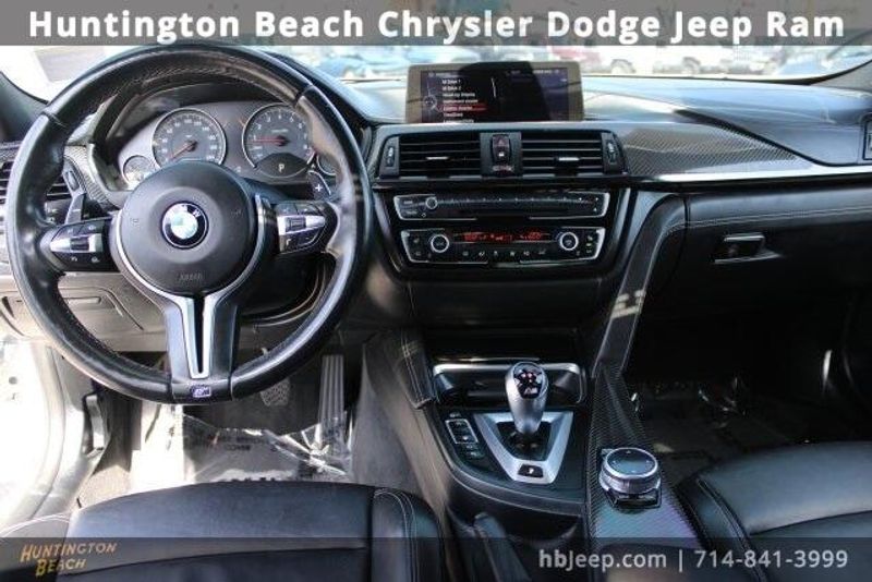 2015 BMW M3 BaseImage 13