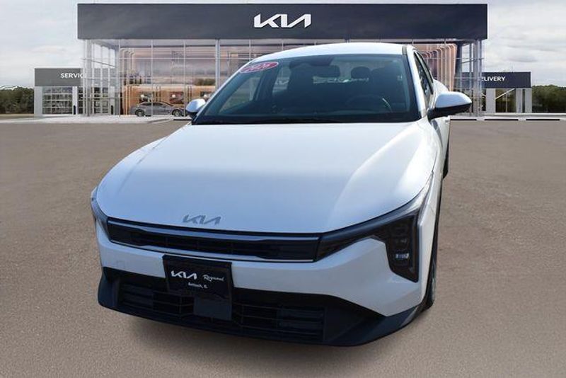 New 2026 Kia K4 LXSImage 8