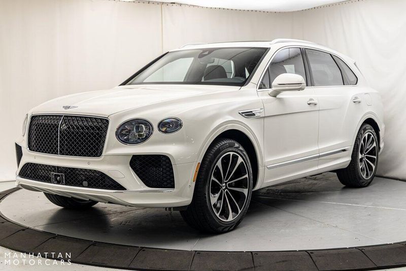 2024 Bentley Bentayga Image 1