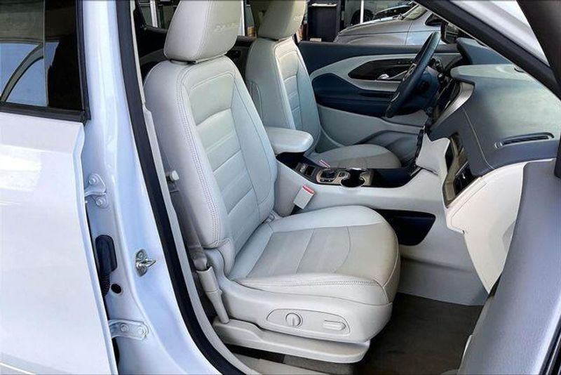 Used 2024 GMC Terrain DenaliImage 6