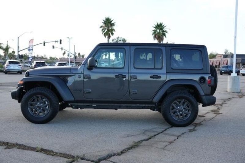 Used 2025 Jeep Wrangler Sport SImage 4