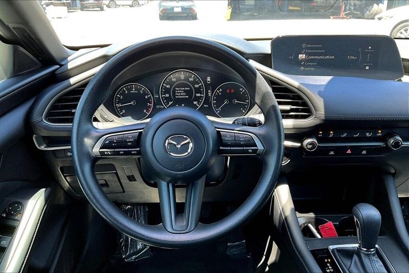 Used 2025 Mazda Mazda3 2.5 SImage 5