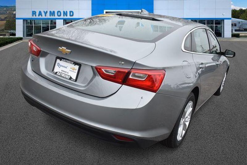 Used 2023 Chevrolet Malibu LTImage 4
