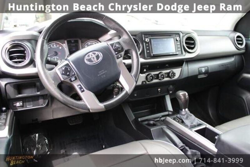 2016 Toyota Tacoma SR5Image 18