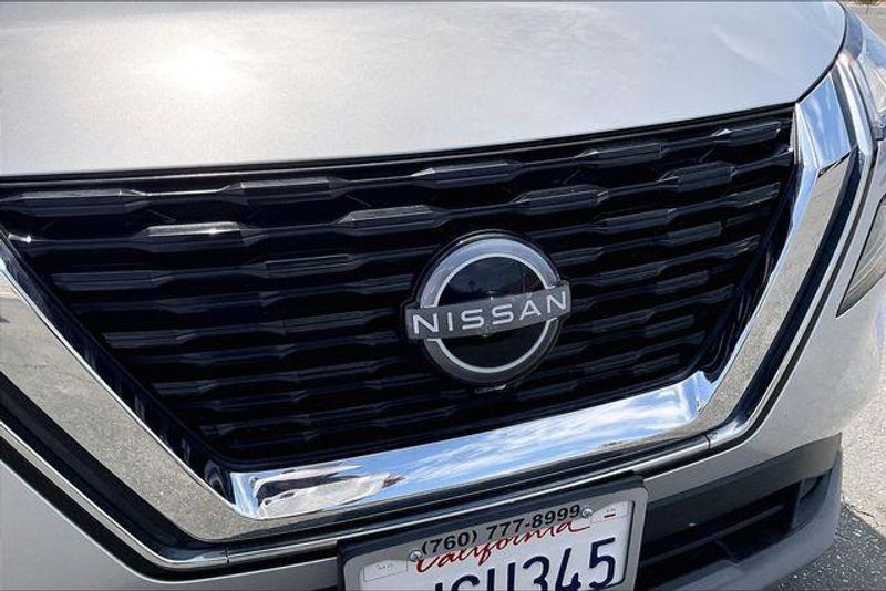 Used 2023 Nissan Rogue SVImage 30