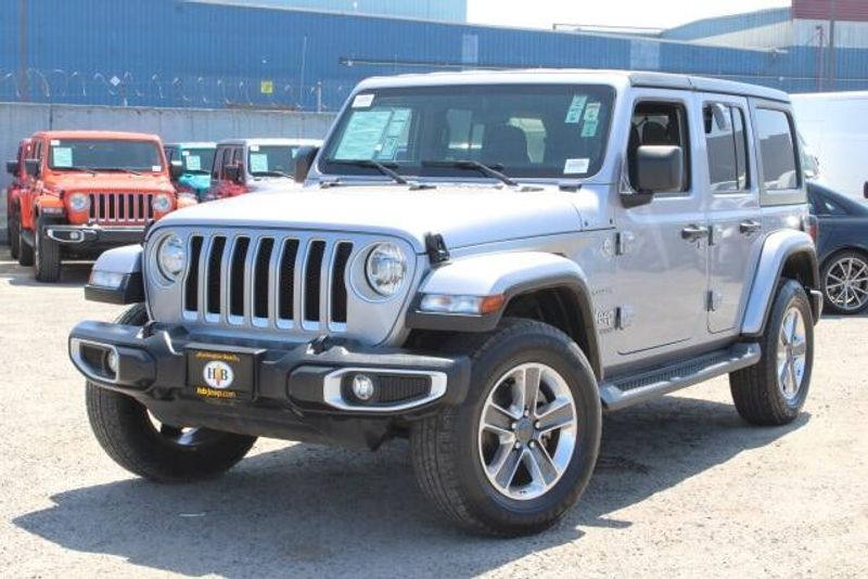 2021 Jeep Wrangler SaharaImage 8