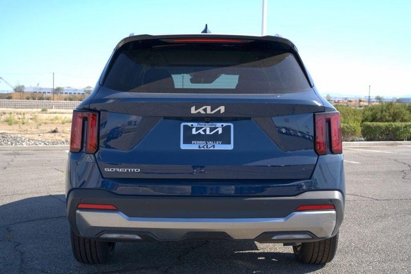 New 2026 Kia Sorento EXImage 6