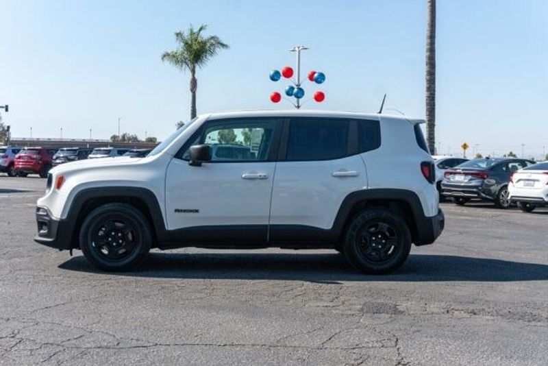 Used 2018 Jeep Renegade SportImage 4