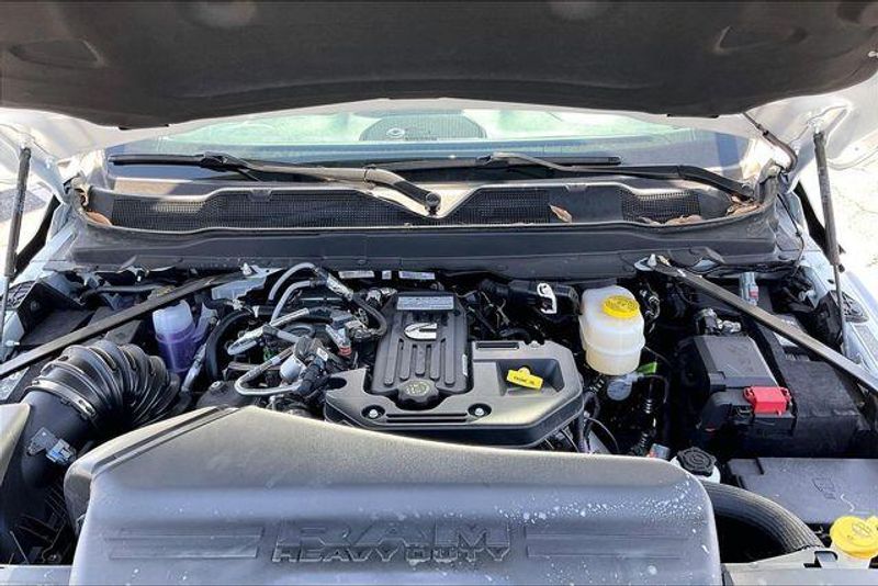 New 2026 RAM 3500 Tradesman Crew Cab Chassis 4x4 60
