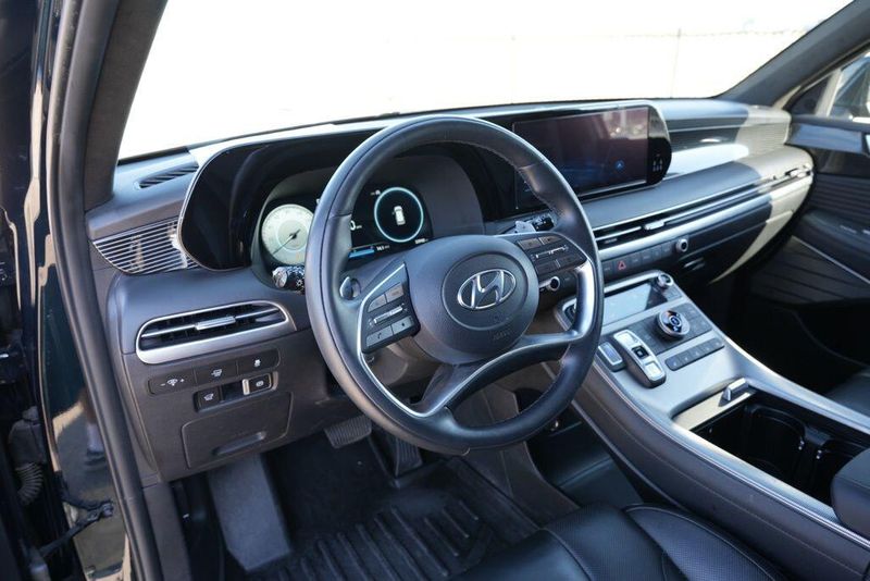Used 2023 Hyundai Palisade CalligraphyImage 10