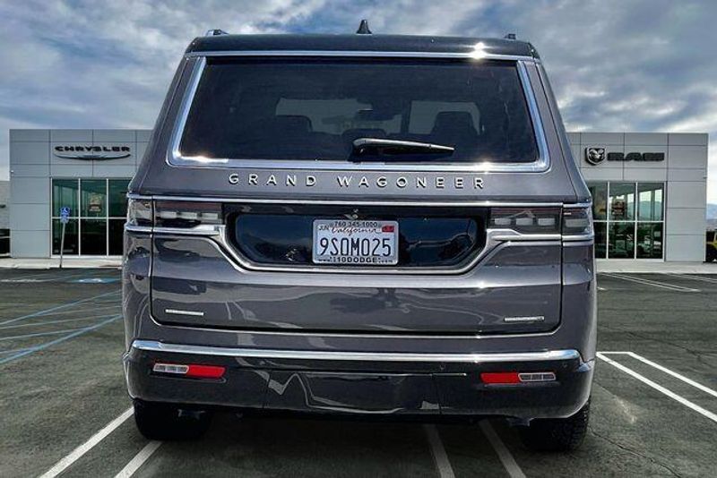 2022 Jeep Grand Wagoneer Series IImage 3