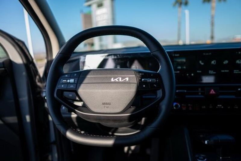 2026 Kia Sportage EXImage 18