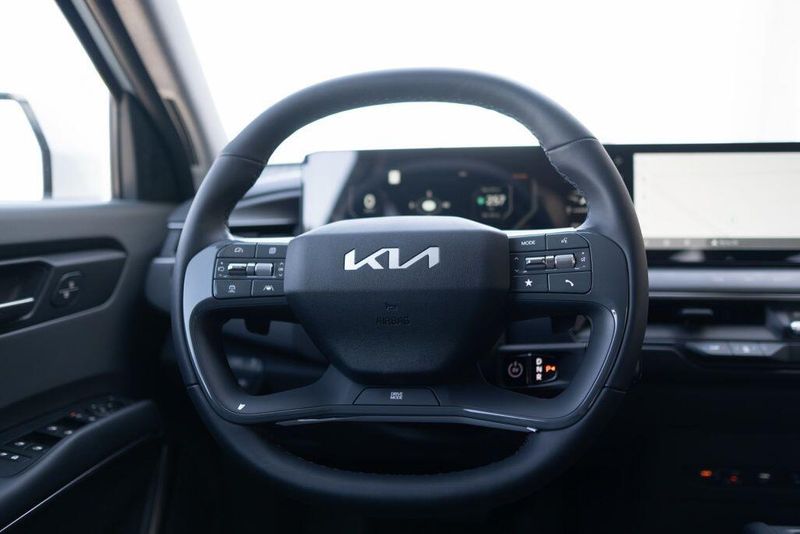 New 2026 Kia EV9 Light Long RangeImage 23