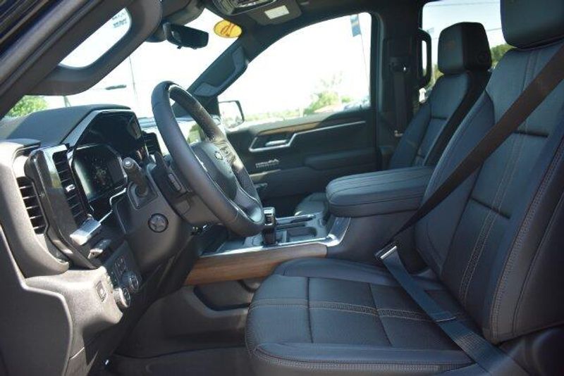 New 2026 Chevrolet Silverado 1500 High CountryImage 30