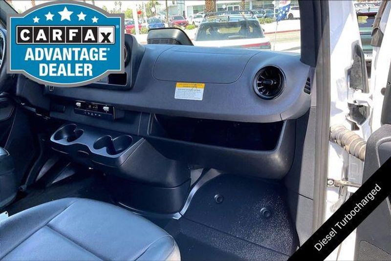 Used 2025 Mercedes-Benz Sprinter 2500 Crew 144 WBImage 14