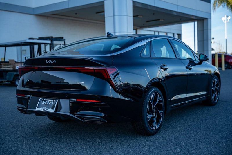New 2026 Kia K5 GT-LineImage 8