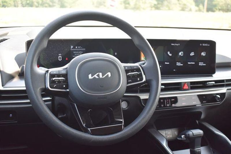 New 2025 Kia Sorento LXImage 18