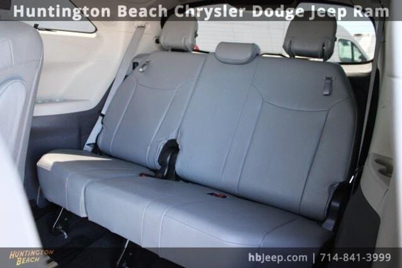 2023 Toyota Sienna LimitedImage 46