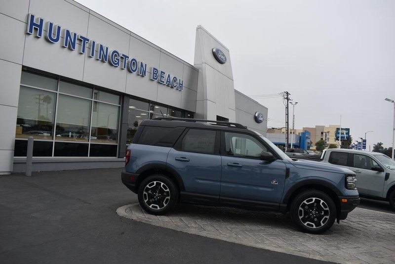 2024 Ford Bronco Sport Outer BanksImage 3