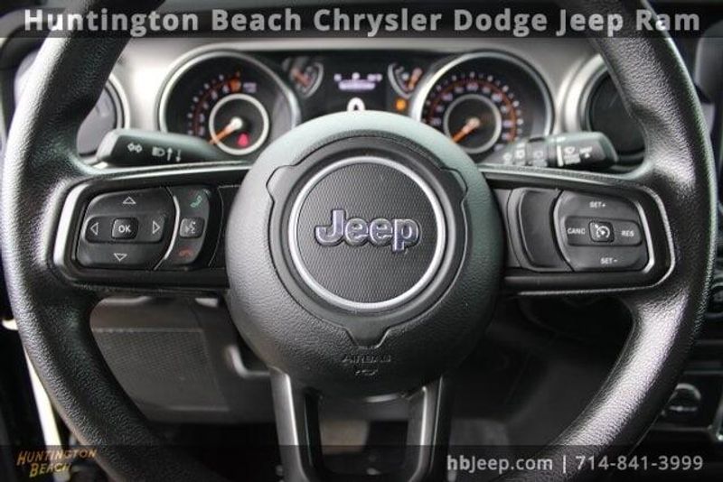 2021 Jeep Wrangler Unlimited WillysImage 16