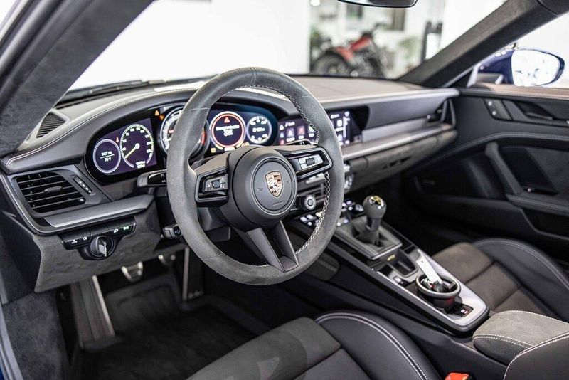 2023 Porsche 911 GT3 photo 19