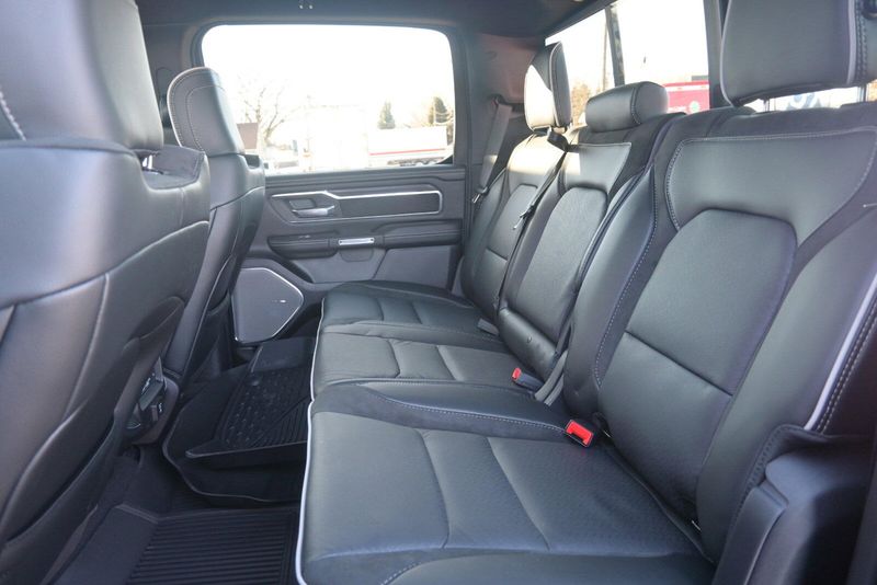 2025 RAM 1500 LaramieImage 12