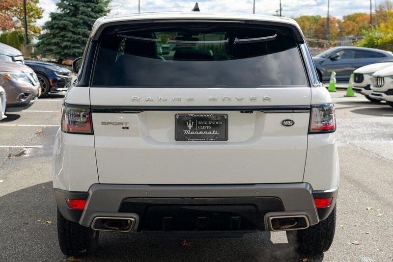 2022 Land Rover Range Rover Sport SE photo 4