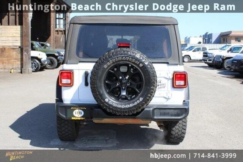 2022 Jeep Wrangler Unlimited WillysImage 4