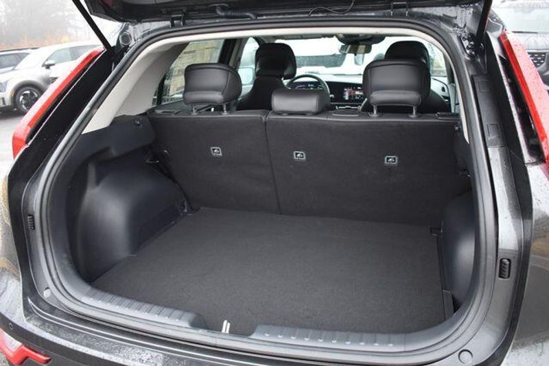 New 2025 Kia Niro EXImage 17