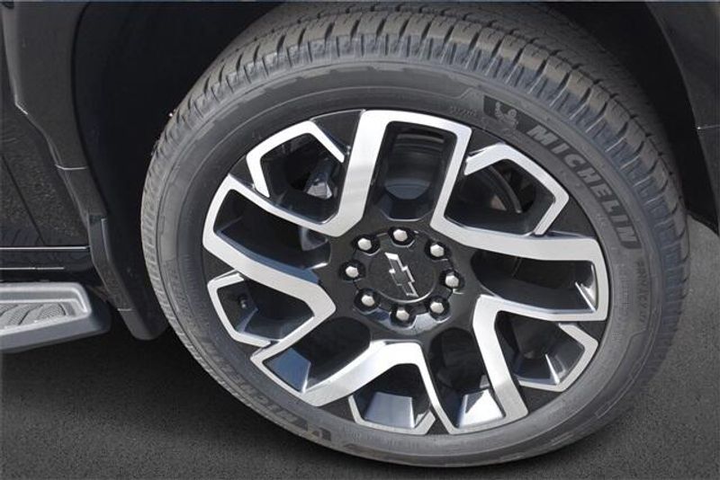 2024 Chevrolet Silverado EV RSTImage 11
