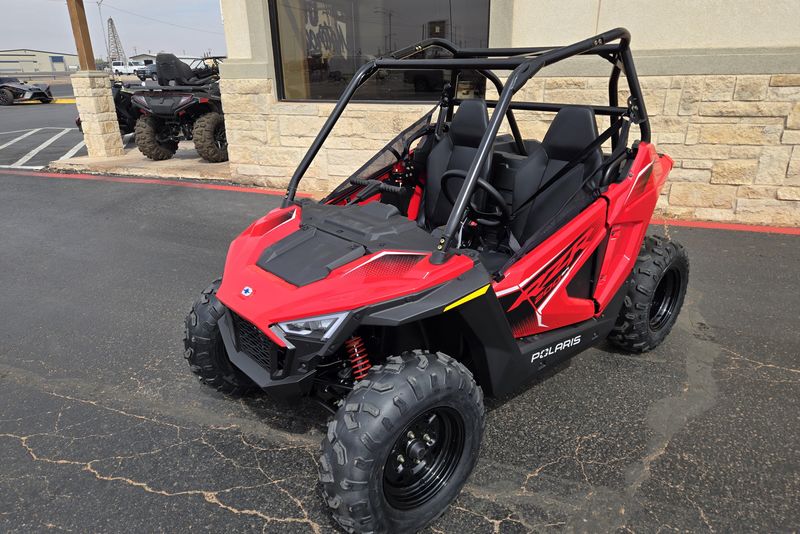 2025 POLARIS RZR 200 EFI INDY RED 